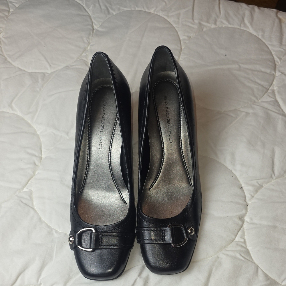 Bandolino Black Leather Heels with‎ Buckle Womens 7M Office Career Comfy